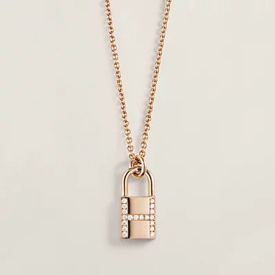 [MIRA]HM ADVANCED NICHE LOCK HEAD NECKLACE DIAMONDS