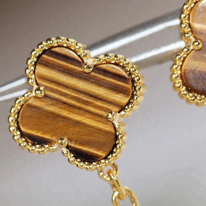 [MIRA]CLOVER  2 MOTIF  TIGER EYE CARNELIAN EARRINGS