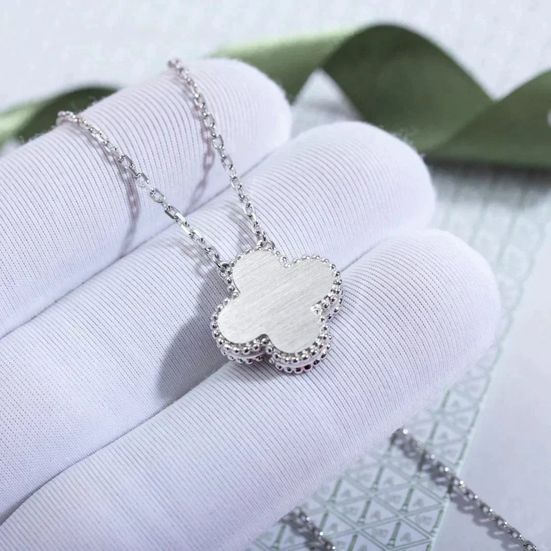 [MIRA]CLOVER  15MM DIAMOND LASER NECKLACE SILVER