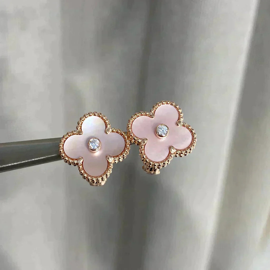 [MIRA]CLOVER MEDIUM 1 MOTIFS  PINK MOP DIAMOND EARRINGS