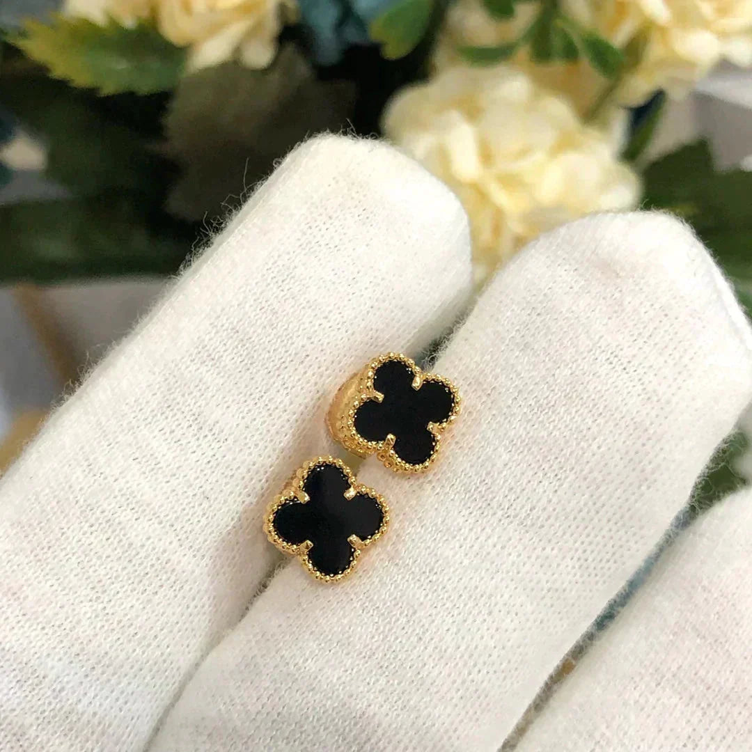 [MIRA]CLOVER MINI 9.5MM BLACK MOP EARRINGS