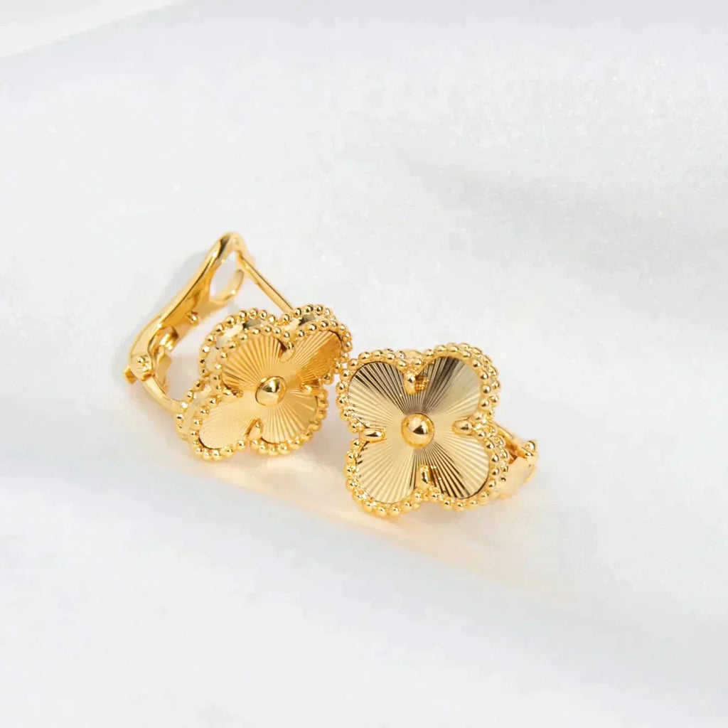 [MIRA]CLOVER MEDIUM 1 MOTIFS LASER EARRINGS