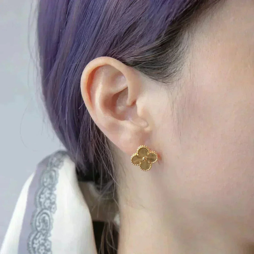 [MIRA]CLOVER MEDIUM 1 MOTIFS LASER EARRINGS