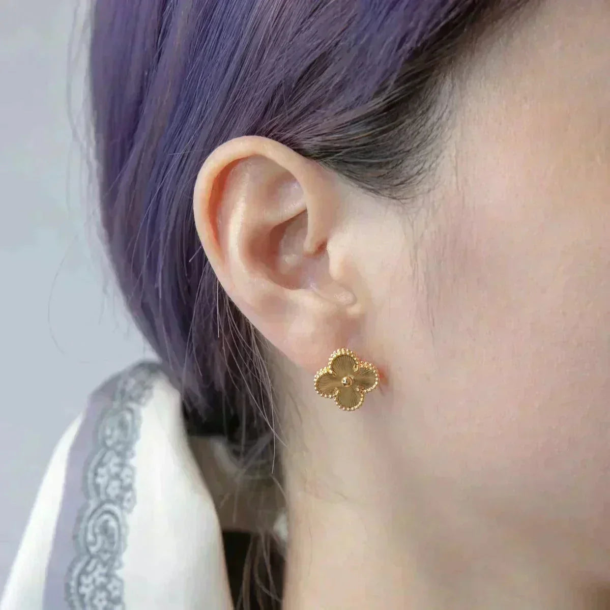 [MIRA]CLOVER MEDIUM 1 MOTIFS LASER EARRINGS