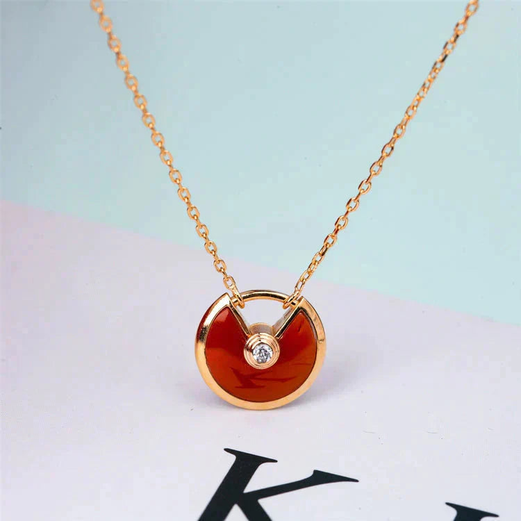 [MIRA]AMULETTE GOLD CARNELIAN ONYX NECKLACE
