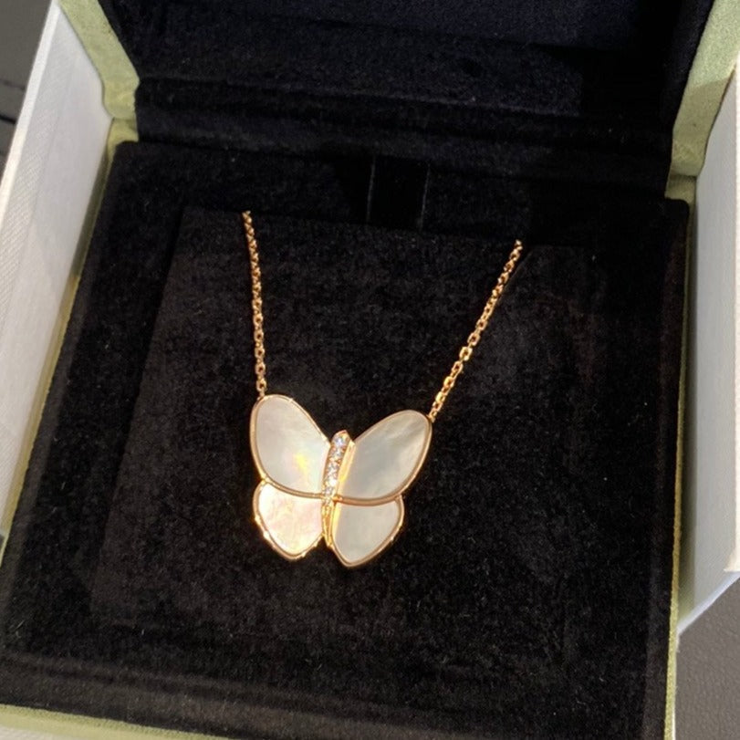 [MIRA]BUTTERFLY GOLD MOP DIAMOND NECKLACE