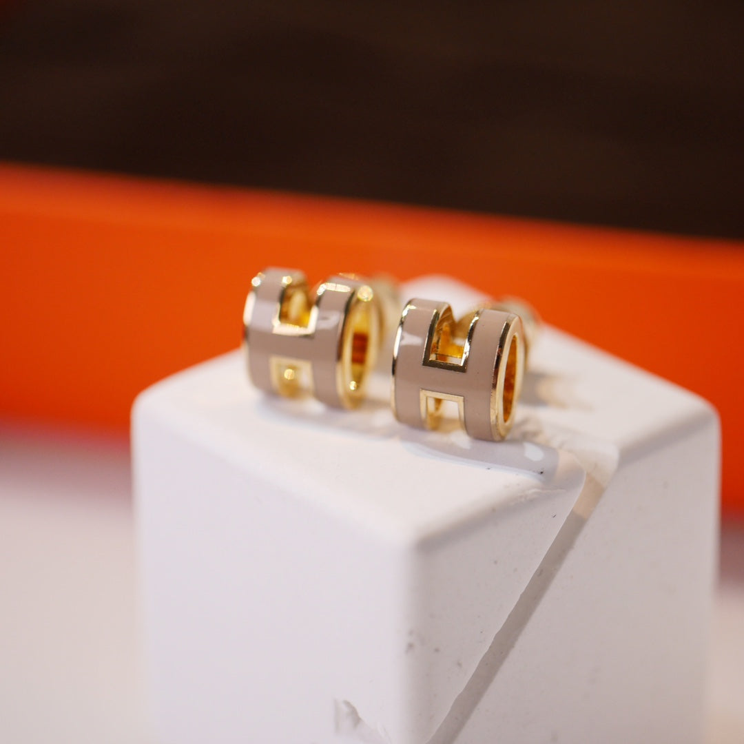 [MIRA]MINI POP H GOLD EARRINGS GREY