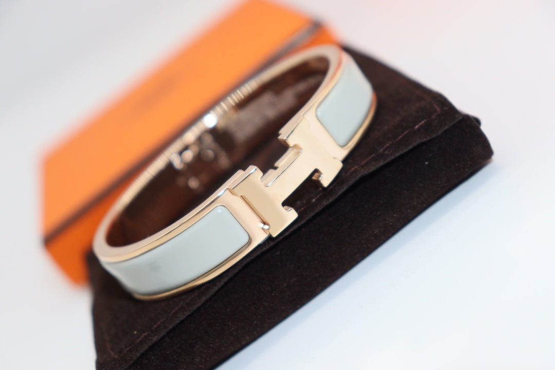 [MIRA]H LIGHT BLUE BRACELET