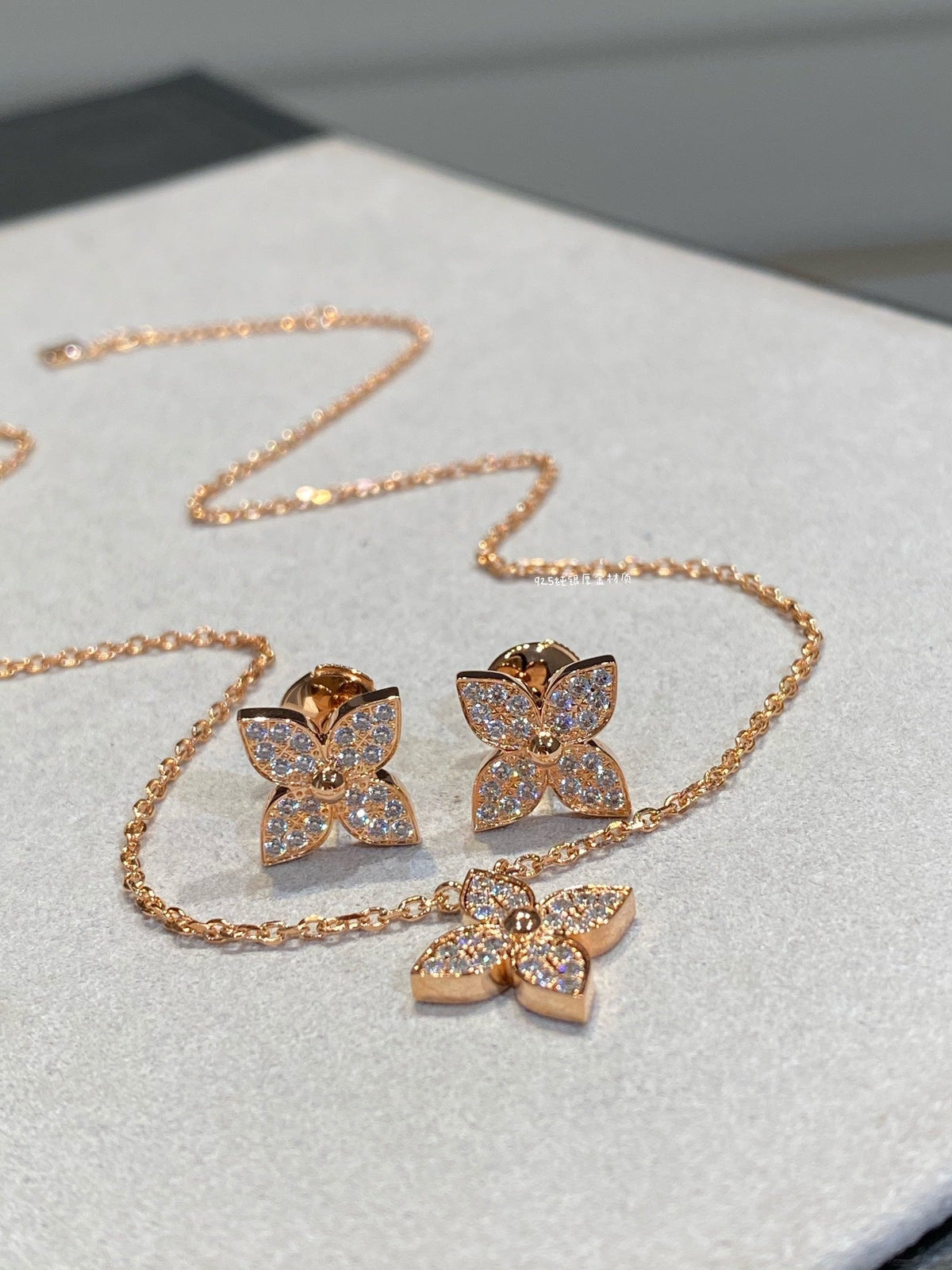[MIRA]STAR DIAMOND NECKALCE