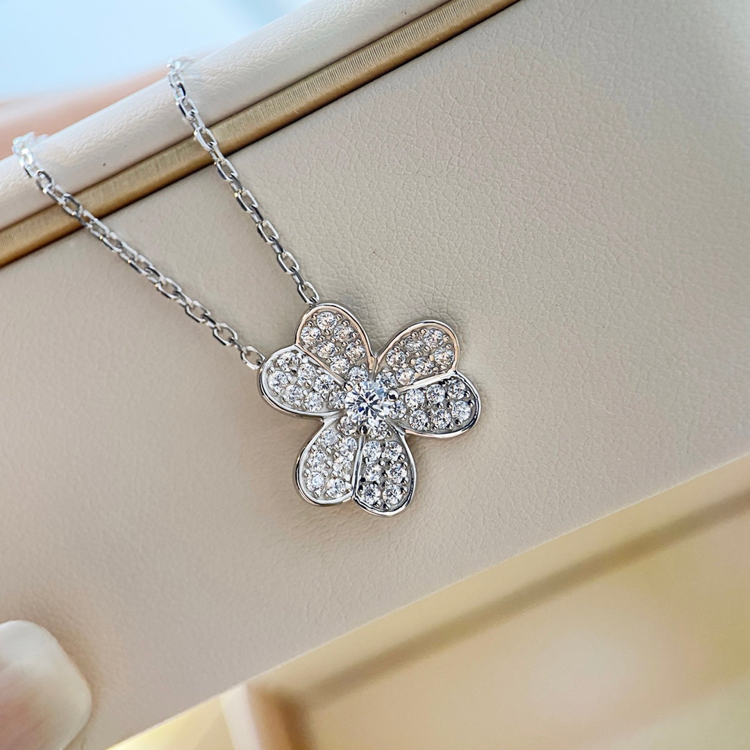 [MIRA]CLOVER DIAMOND NECKLACE SILVER
