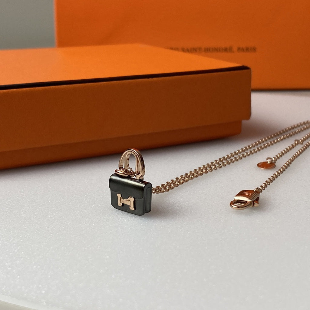 [MIRA]CONSTANCE BLACK PEDANT PINK GOLD NECKLACE
