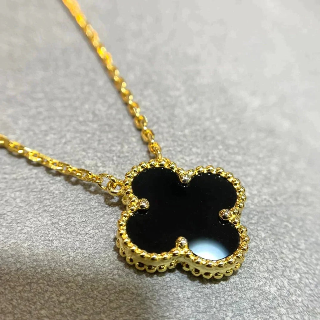 [MIRA]CLOVER 15MM BLACK ONYX SINGLE FLOWER NECKLACE