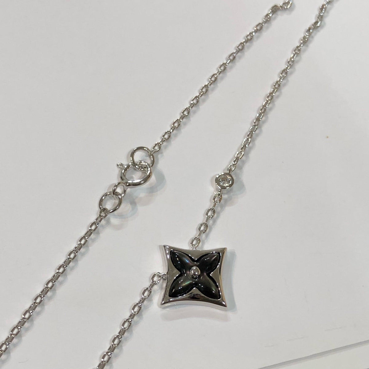 [MIRA]STAR BLACK MOP NECKLACE