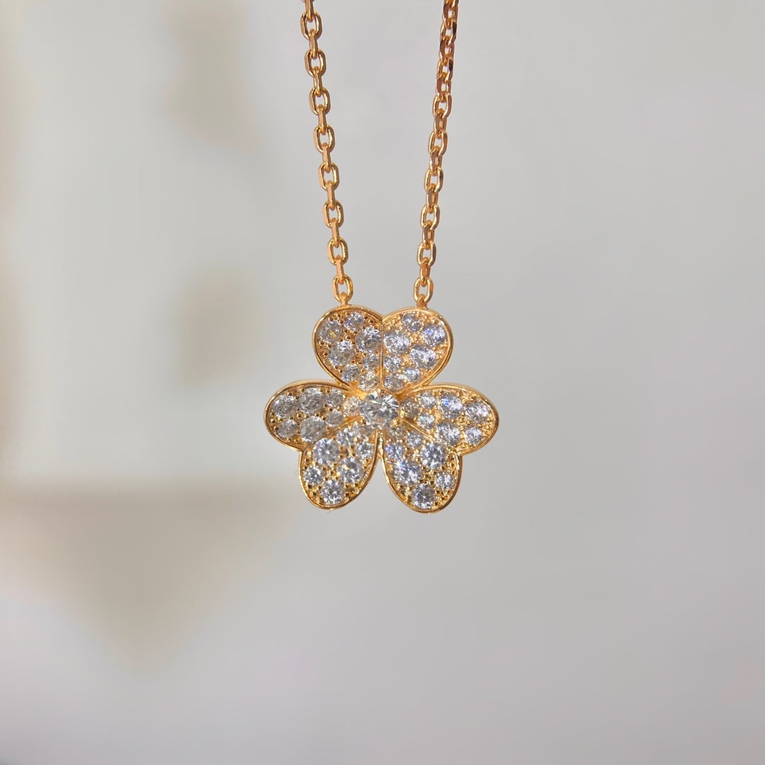 [MIRA]FLOWER DIAMOND NECKLACE