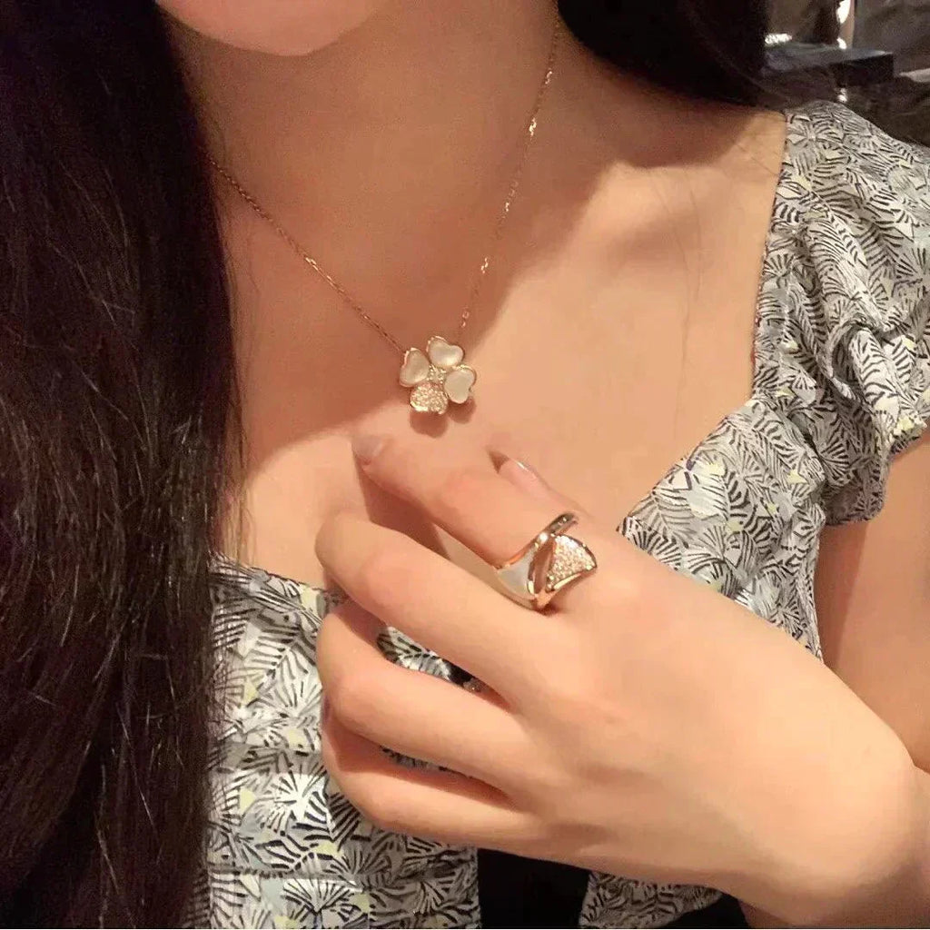 [MIRA]CLOVER MOP DIAMOND ROSE GOLD NECKLACE
