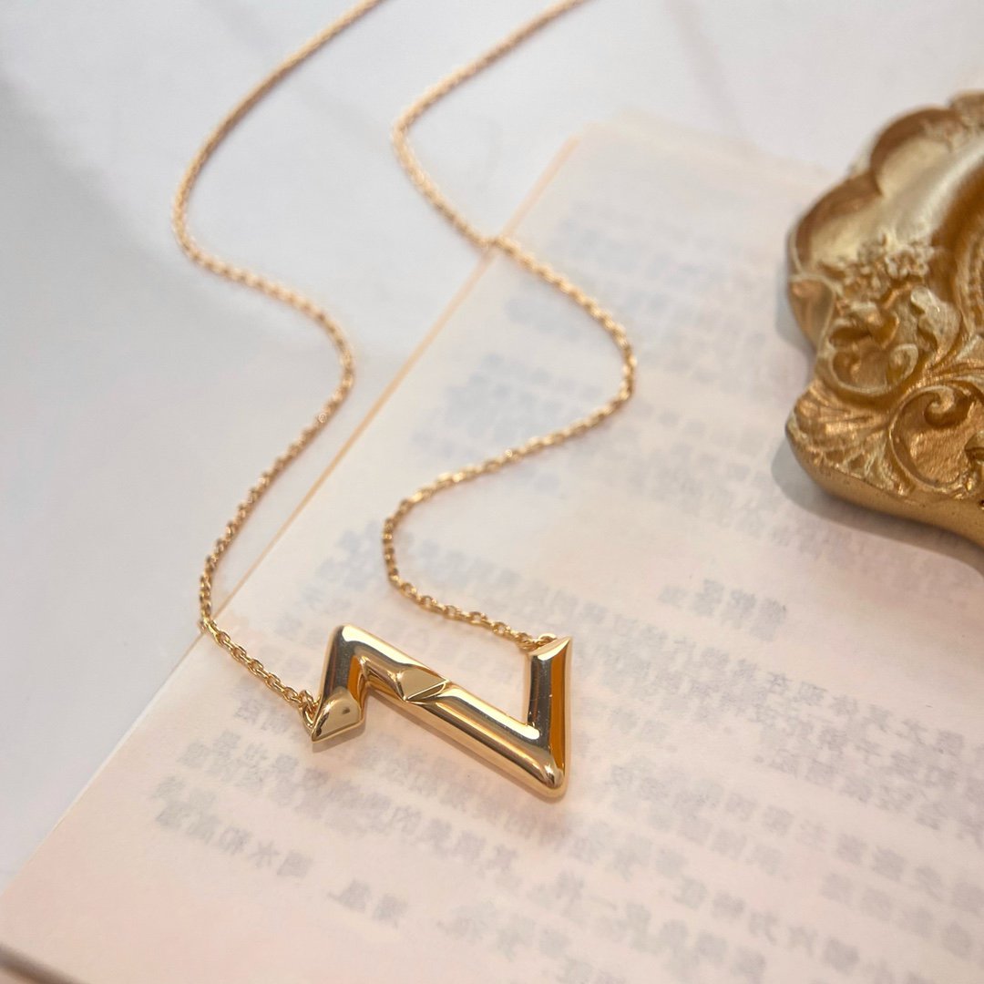 [MIRA]VOLTE UPSIDE DOWN NECKLACE