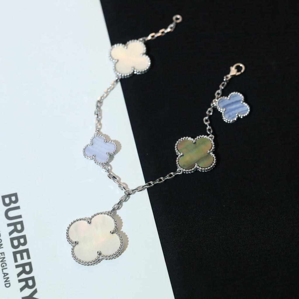 [MIRA]CLOVER BRACELET 5 MOTIFS MOP CHALCEDONY SILVER