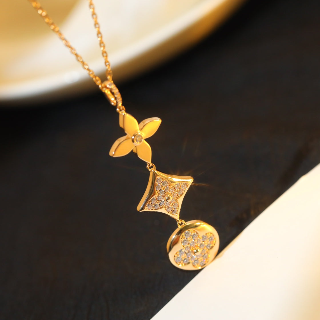 [MIRA]STAR AND SUN DIAMOND PINK GOLD NECKLACE