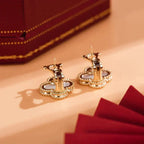 [MIRA]CLOVER MEDIUM 1 MOTIFS  WHITE MOP STUD EARRINGS