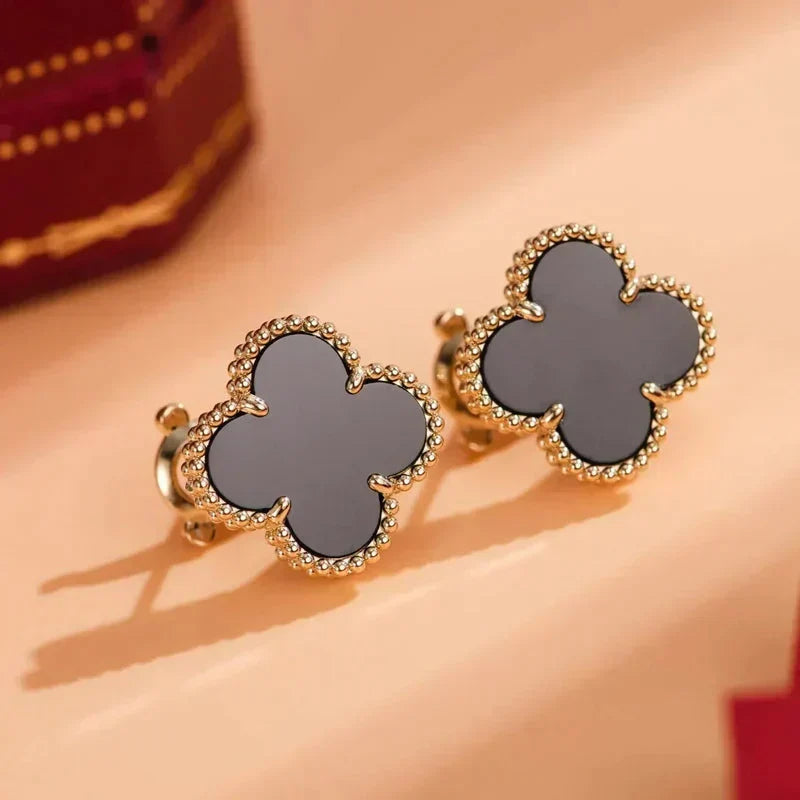 [MIRA]CLOVER MEDIUM 1 MOTIFS  ONYX STUD EARRINGS