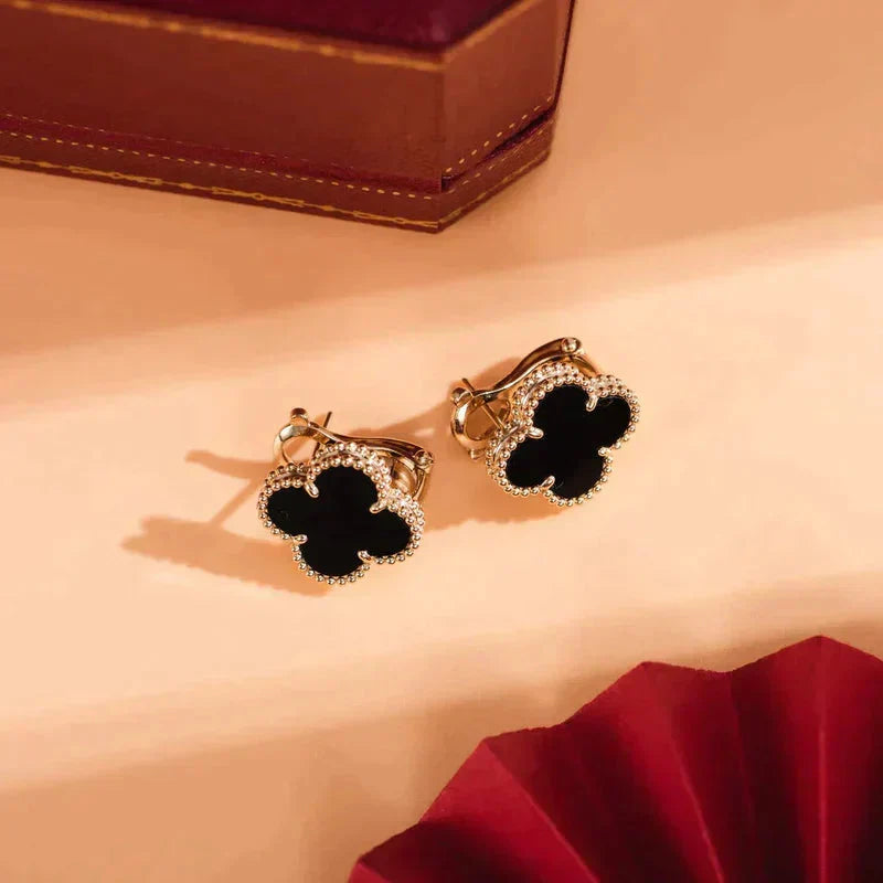 [MIRA]CLOVER MEDIUM 1 MOTIFS  ONYX STUD EARRINGS