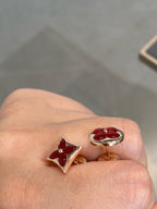 [MIRA]STAR AND SUN PINK GOLD CARNELIAN STUD EARRINGS