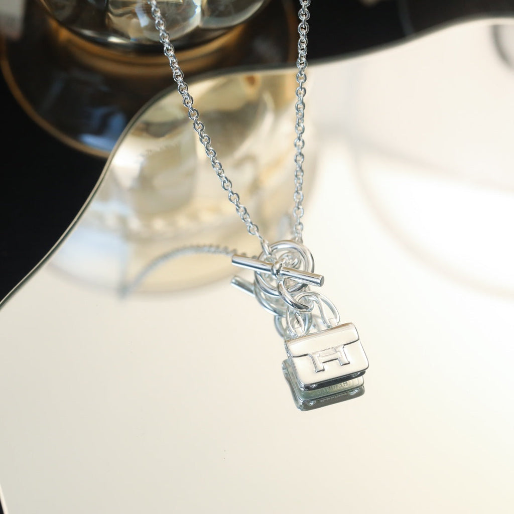 [MIRA]POP H PEDANT SILVER NECKLACE