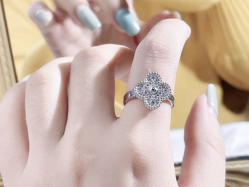 [MIRA]CLOVER DIAMOND RING