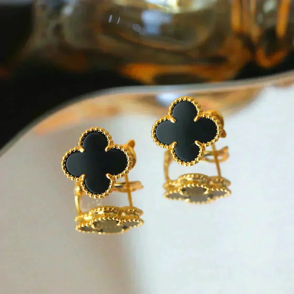 [MIRA]CLOVER MEDIUM 1 MOTIFS  ONYX STUD EARRINGS