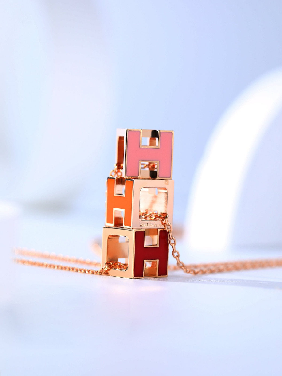 [MIRA]H CAGE PINK GOLD NECKLACE