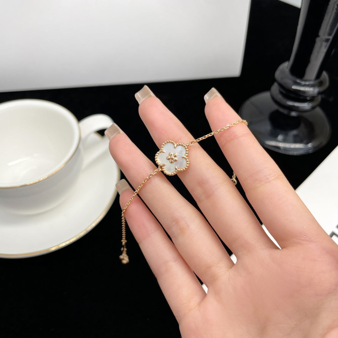 [MIRA]LUCKY SPRING ROSE GOLD MOP BRACELET