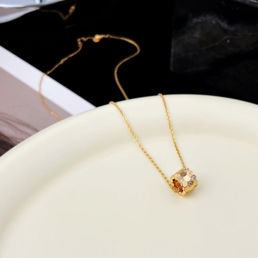 [MIRA]BEE MINI PEDANT DIAMOND NECKLACE