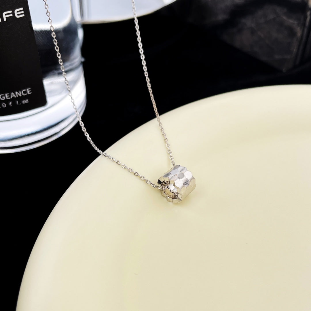 [MIRA]BEE MINI PEDANT DIAMOND NECKLACE
