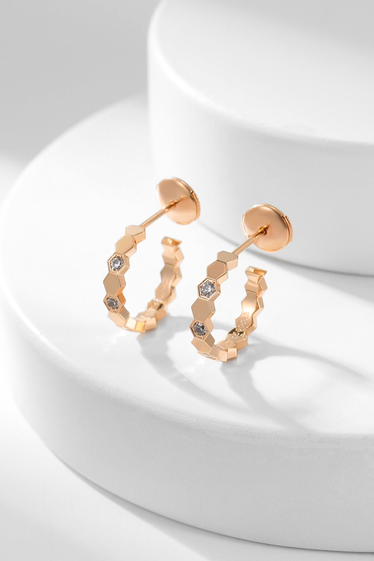 [MIRA]BEE LOVE DIAMOND HOOP EARRINGS