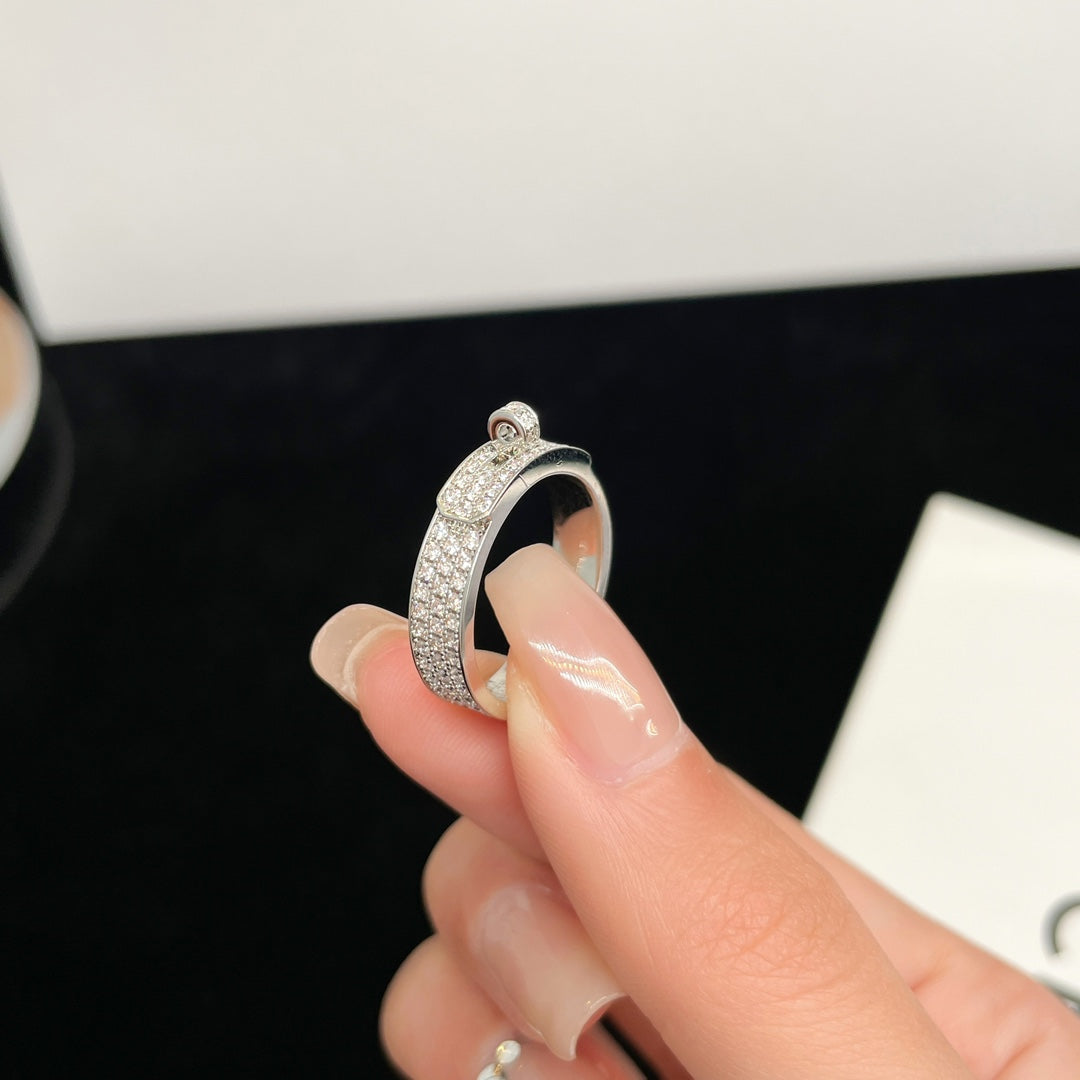 [MIRA]KELLY SILVER DIAMOND RING