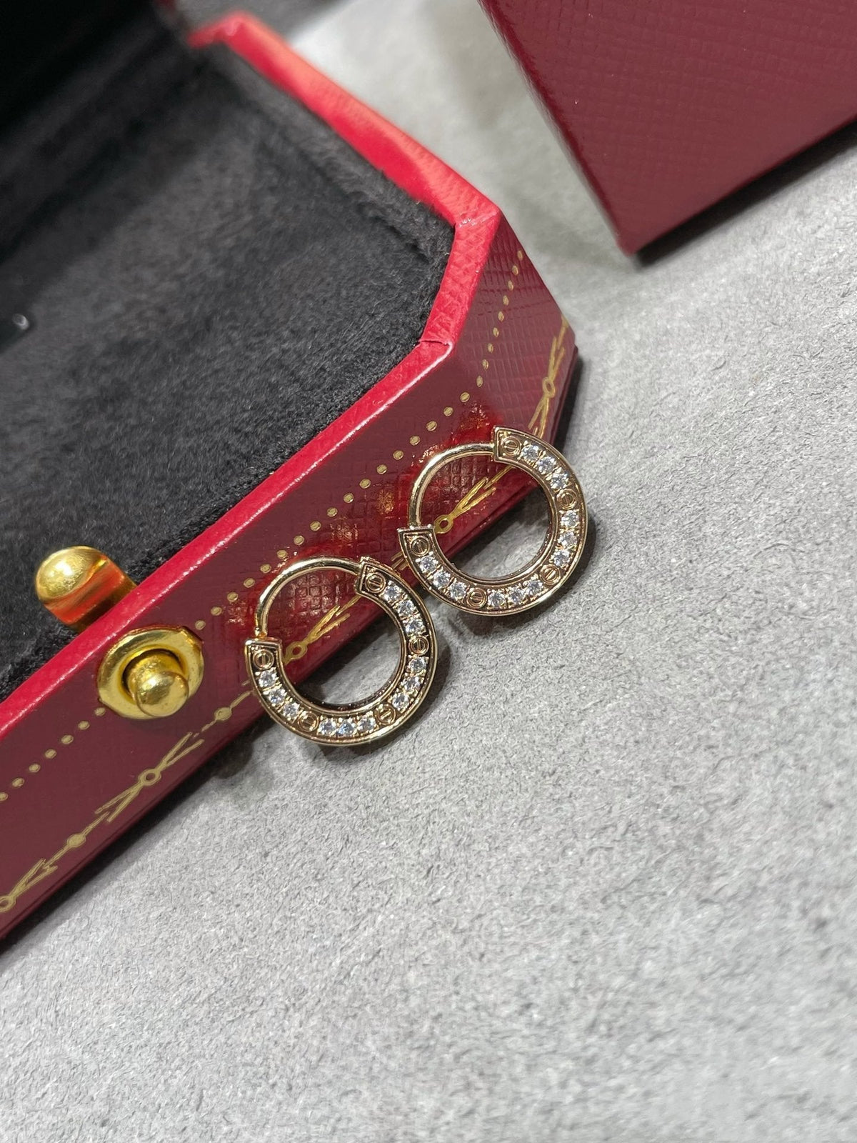 [MIRA]LOVE DIAMOND EARRINGS