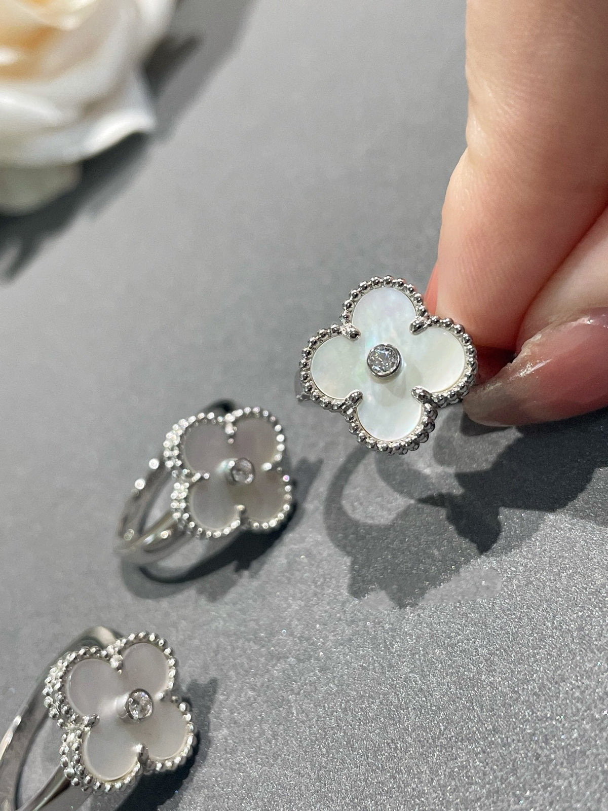 [MIRA]CLOVER SILVER MOP DIAMOND RING