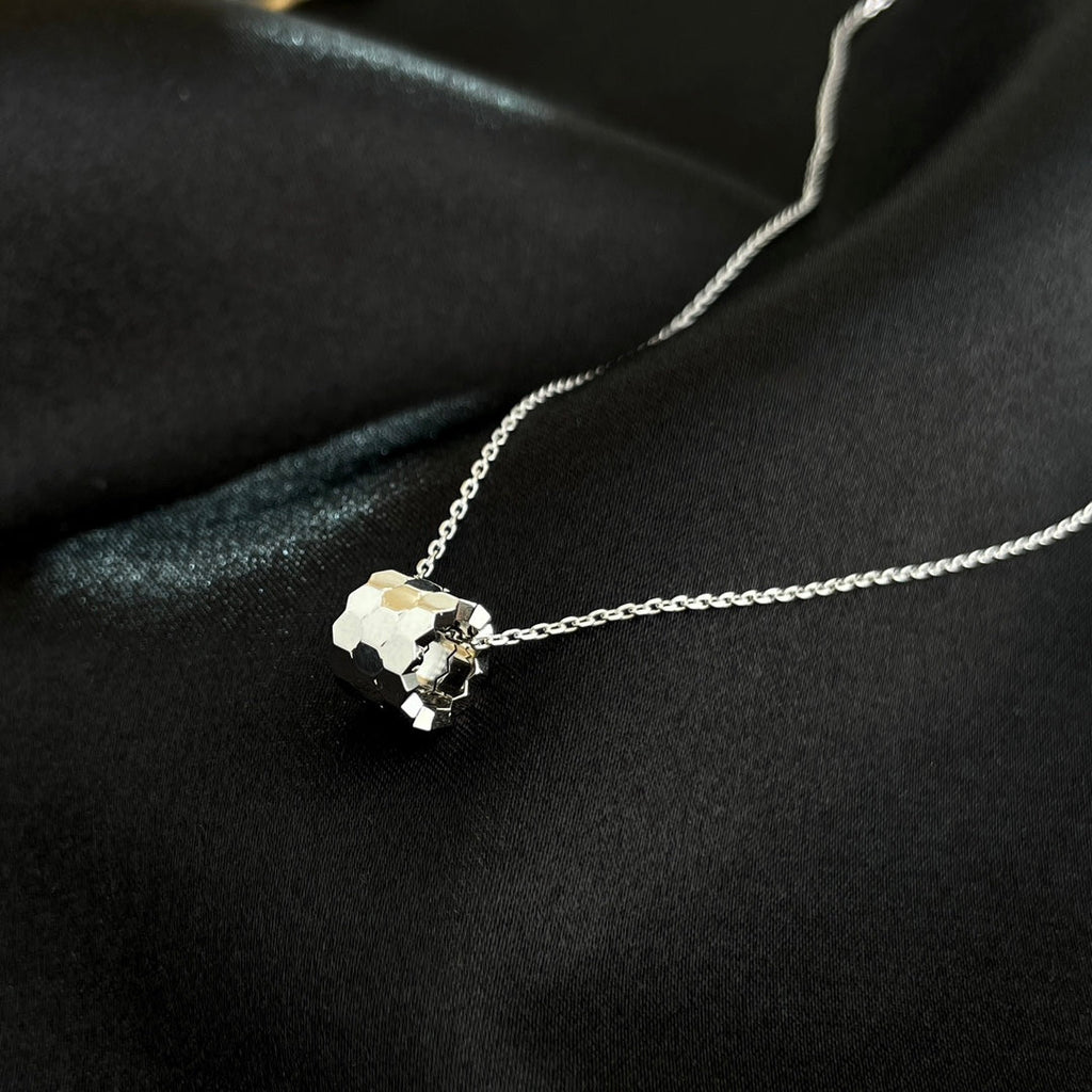 [MIRA]BEE MINI NECKLACE