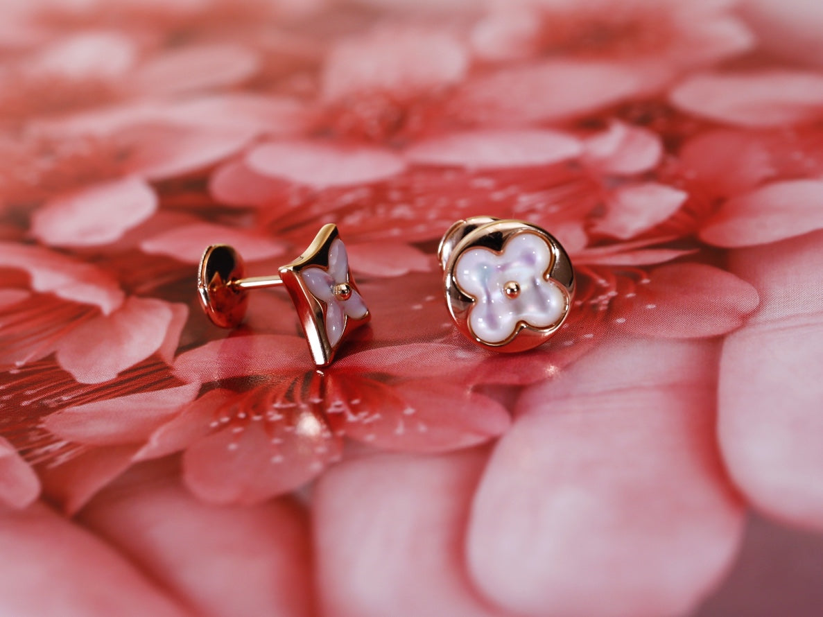[MIRA]STAR AND SUN PINK GOLD MOP STUD EARRINGS