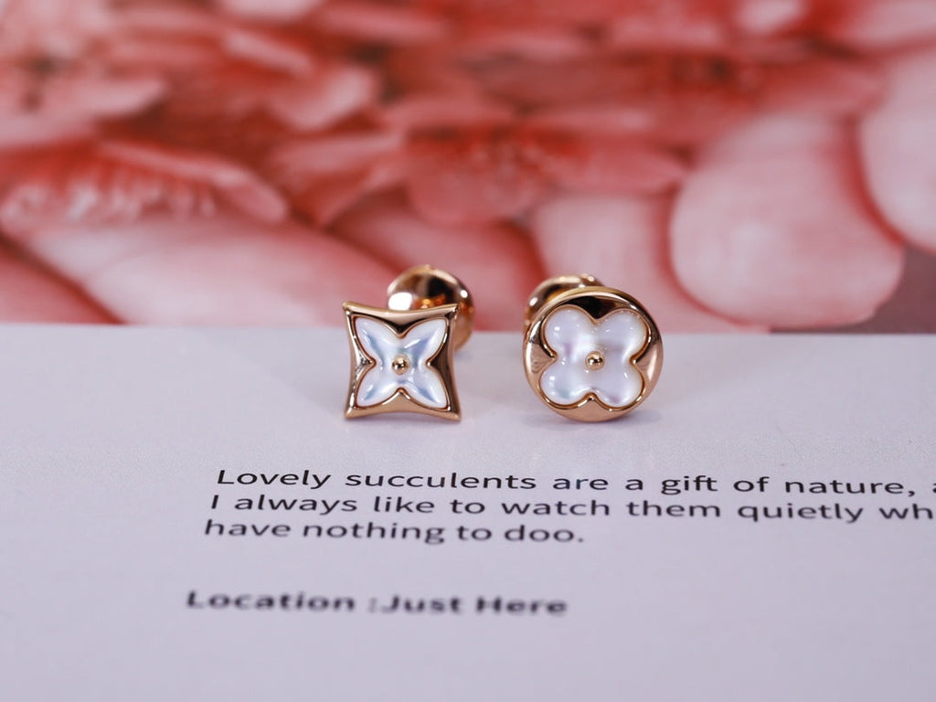 [MIRA]STAR AND SUN PINK GOLD MOP STUD EARRINGS