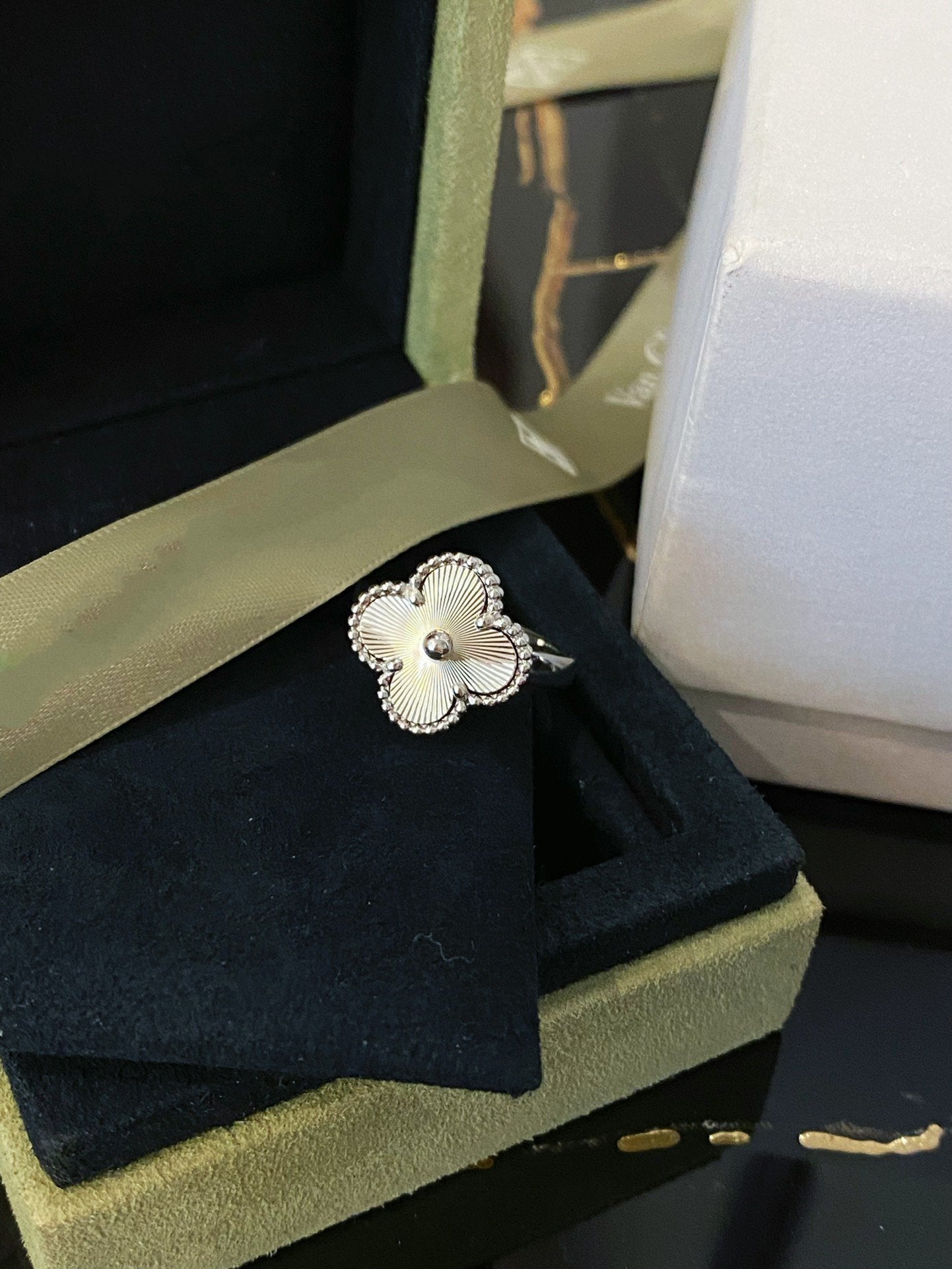 [MIRA]CLOVER SILVER RING