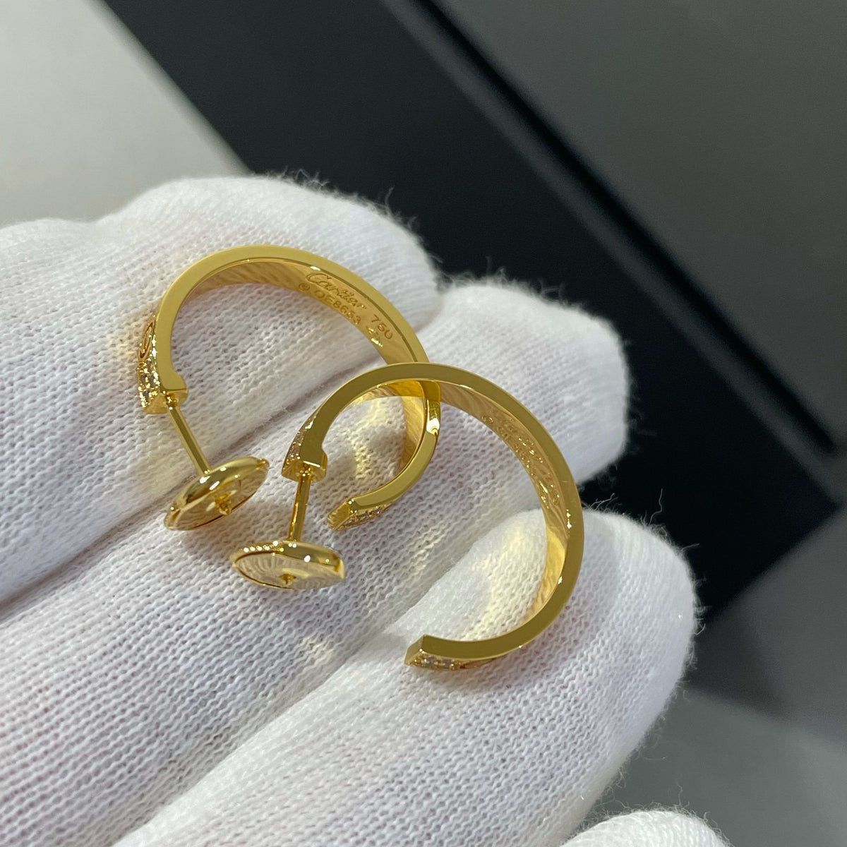 [MIRA]LOVE DIAMOND GOLD HOOP EARRINGS