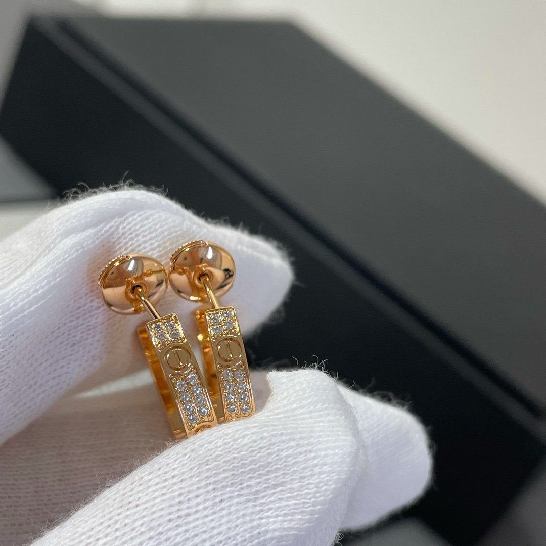[MIRA]LOVE DIAMOND PINK GOLD HOOP EARRINGS