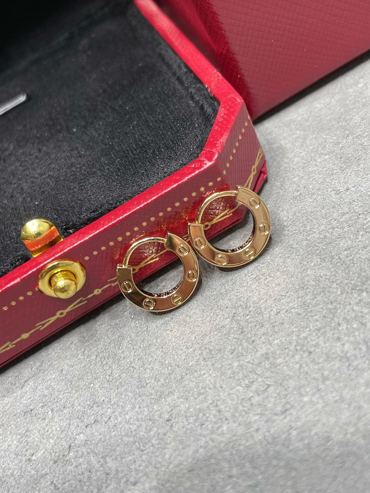 [MIRA]LOVE MINI EARRINGS