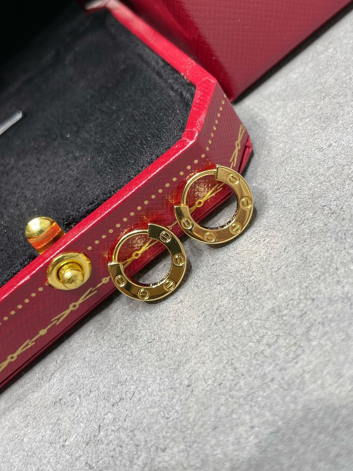 [MIRA]LOVE MINI EARRINGS