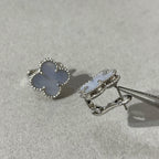 [MIRA]CLOVER CHALCEDONY SILVER STUD EARRINGS