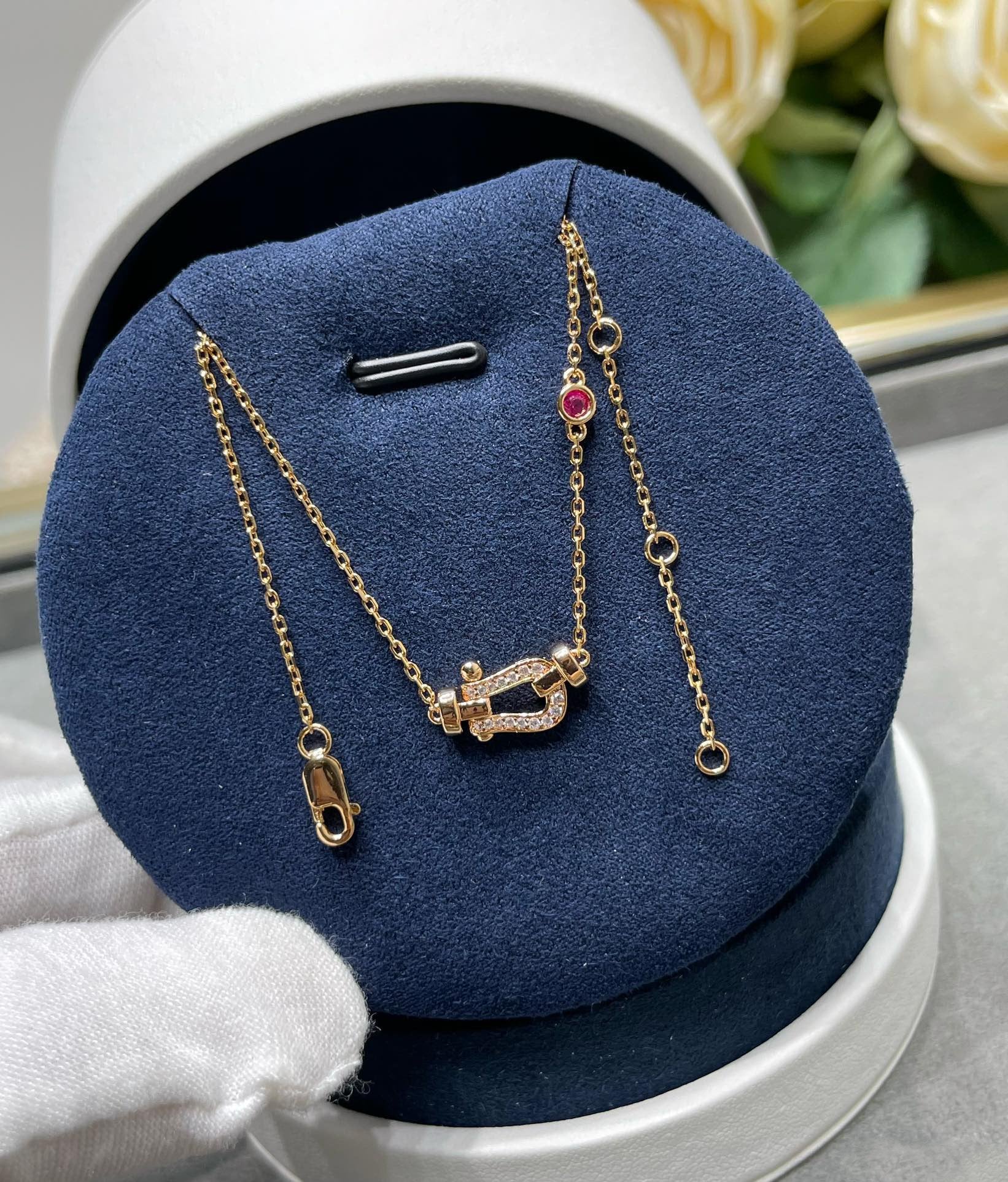 [MIRA]FORCE 10 DIAMOND PINK GOLD NECKLACE