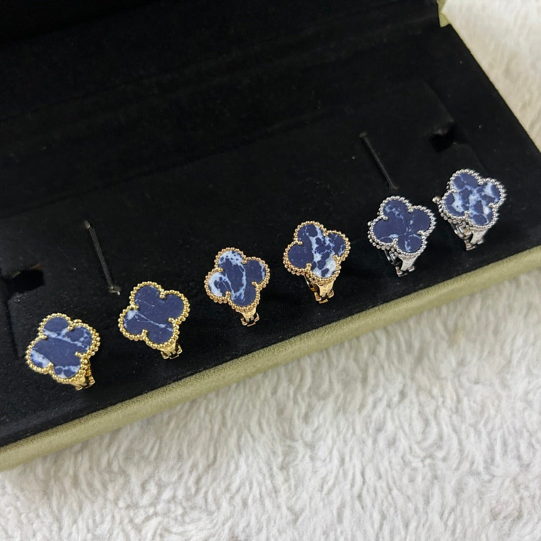 [MIRA]CLOVER PIETERSITE MEDIUM STUD EARRINGS