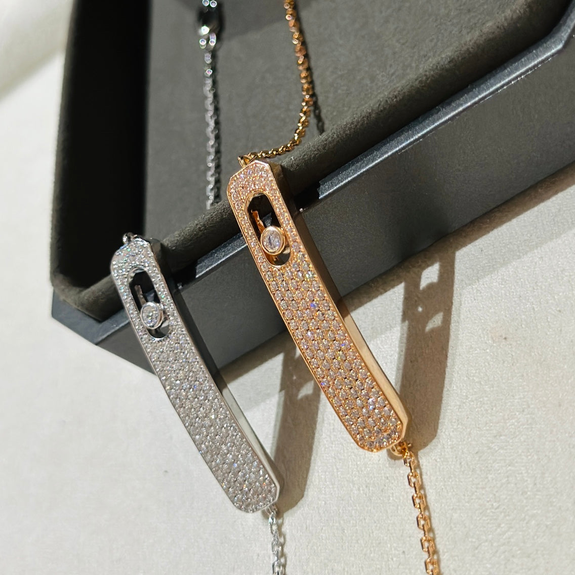 [MIRA]MOVE CLASSIQUE DIAMOND PAVED BRACELET