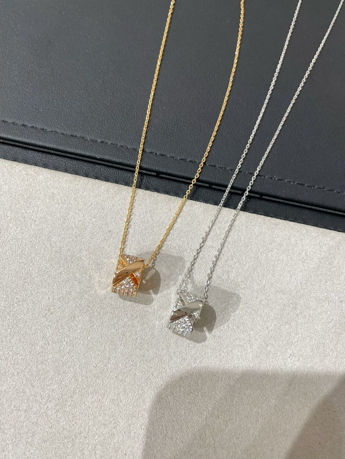 [MIRA]LIENS EVIDENCE DIAMOND PAVED NECKLACE